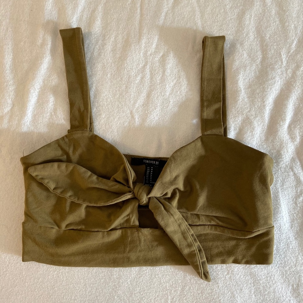 Crop top